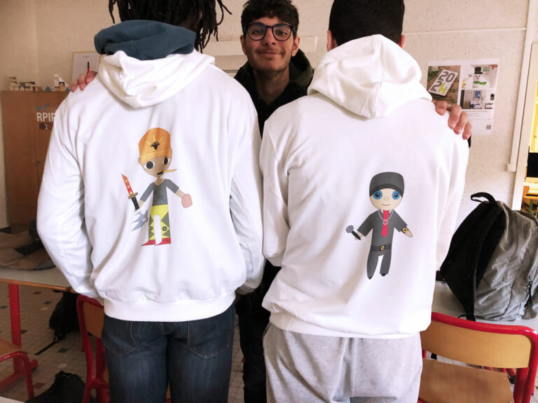 création d'un visuel sur illustrator pour l'intégrer sur un sweat avec de la sublimation